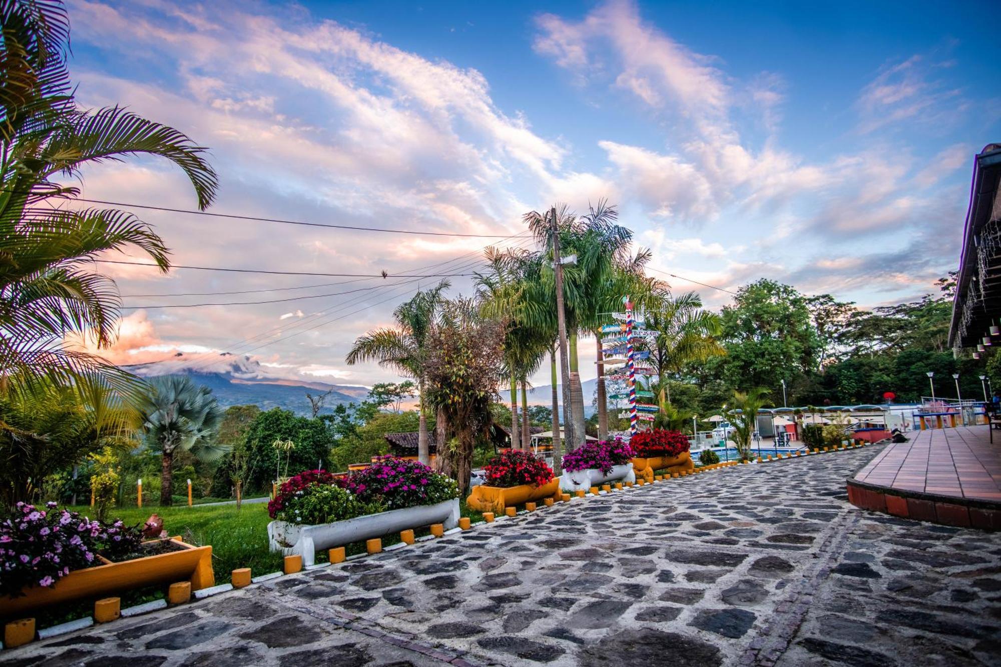 La Cabana Miraflores Extérieur photo